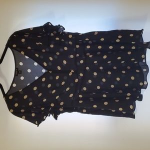 V neck flutter sleeve top